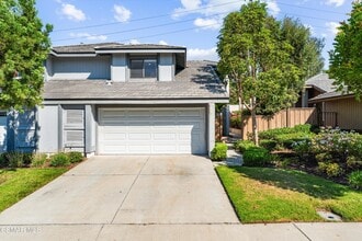 13 Heather Hill Ln in Laguna Hills, CA - Building Photo - Building Photo