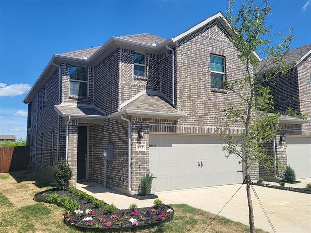 593 Hutchinson Ln in Lewisville, TX - Foto de edificio