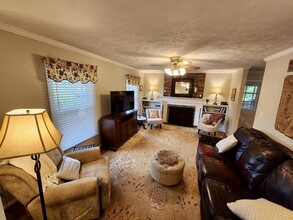2671 Thomas Jefferson Pky, Unit Home In Palmyra in Palmyra, VA - Foto de edificio - Building Photo