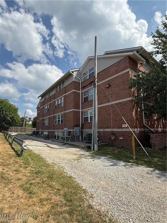 property at 409 Brown St