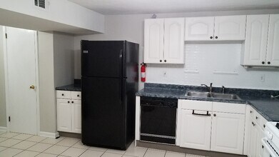 600 Glenforest Rd in Sandy Springs, GA - Building Photo - Building Photo