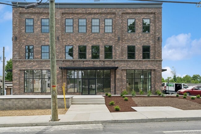 property at 153 Greenwich Ave