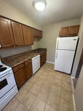 4666 Greenwood Dr in Portsmouth, VA - Foto de edificio - Building Photo