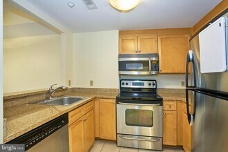 1150 K St NW in Washington, DC - Building Photo - Building Photo