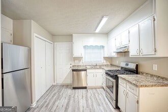 1516 Pine Cone Ln NW in Conyers, GA - Building Photo - Building Photo