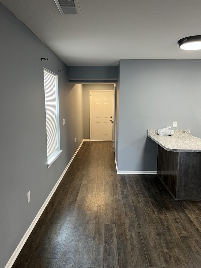 891 W Gay St in Warrensburg, MO - Building Photo - Building Photo