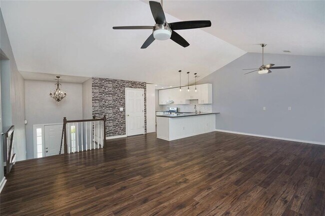 5060 Meadow Overlook Dr in Cumming, GA - Building Photo - Building Photo