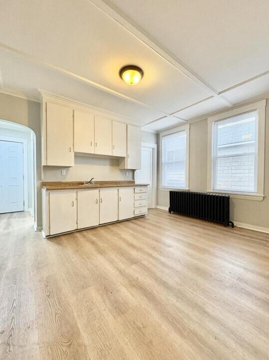 72 Sabattus St in Lewiston, ME - Building Photo