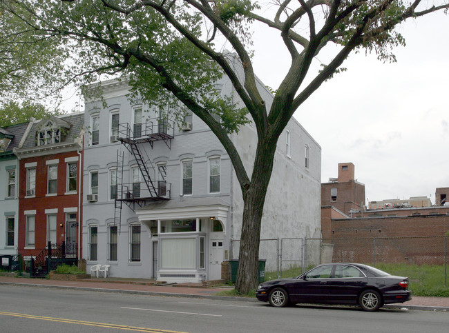 716 11th St SE in Washington, DC - Building Photo - Building Photo