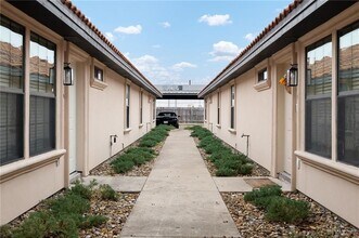 13 Shasta Ave in McAllen, TX - Building Photo - Building Photo