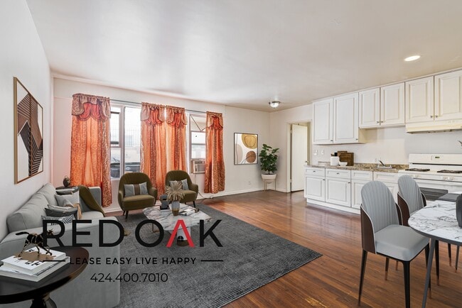 property at 1352 N Las Palmas Ave