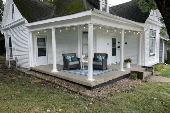 property at 376 Park Ave