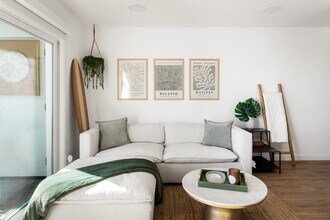 20638 CA-1 in Malibu, CA - Building Photo - Building Photo