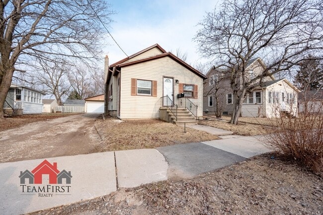 505 Racine St in Menasha, WI - Building Photo - Building Photo