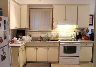 646 Annette St in Toronto, ON - Building Photo - Building Photo