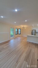138 Longfield Ct in East Brunswick, NJ - Building Photo - Building Photo