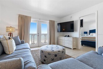 403 Gulf Way in St Pete Beach, FL - Building Photo - Building Photo