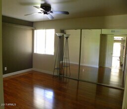 9125 E Purdue Ave in Scottsdale, AZ - Foto de edificio - Building Photo