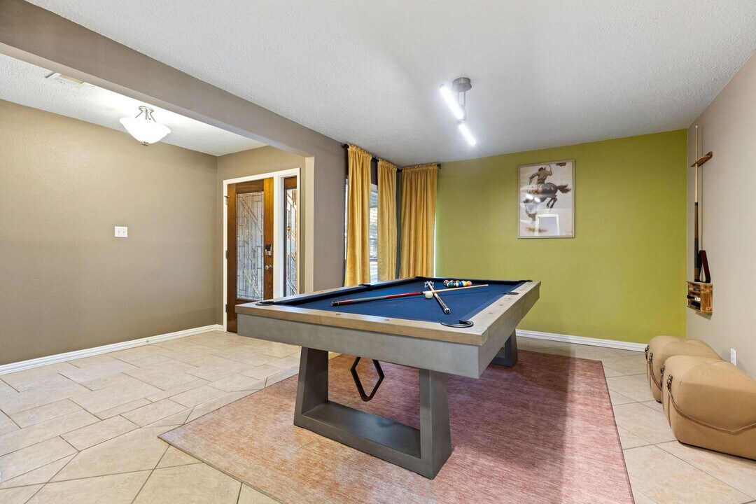 326 Whisper Wood Ln, Unit SI ID1436145P in San Antonio, TX - Foto de edificio