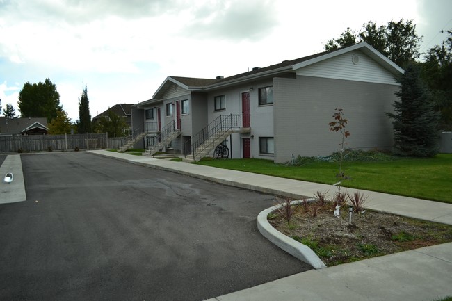 Alpine Apartments in Alpine, UT - Foto de edificio - Building Photo