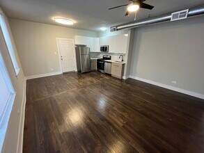 2348 W Wilson Ave in Chicago, IL - Building Photo - Building Photo