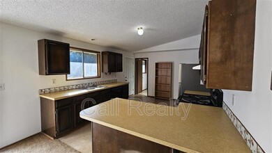 14110 E Desmet Ave in Spokane Valley, WA - Building Photo - Building Photo