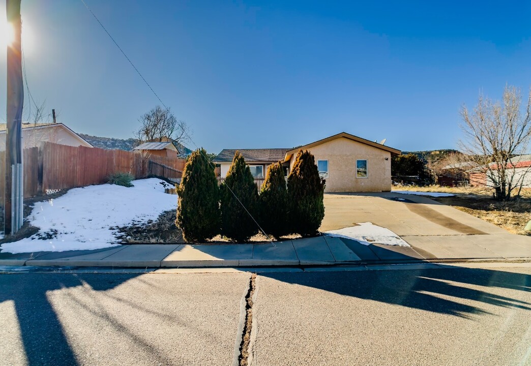 1809 San Pedro Ave in Trinidad, CO - Building Photo