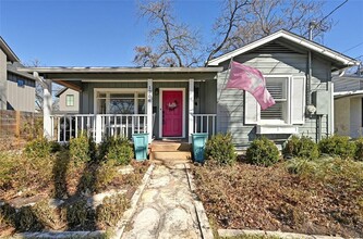 1306 W St Johns Ave in Austin, TX - Building Photo - Building Photo