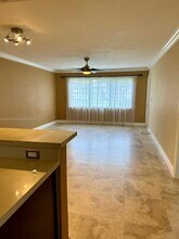 1400 NE 191st St in Miami, FL - Building Photo - Building Photo