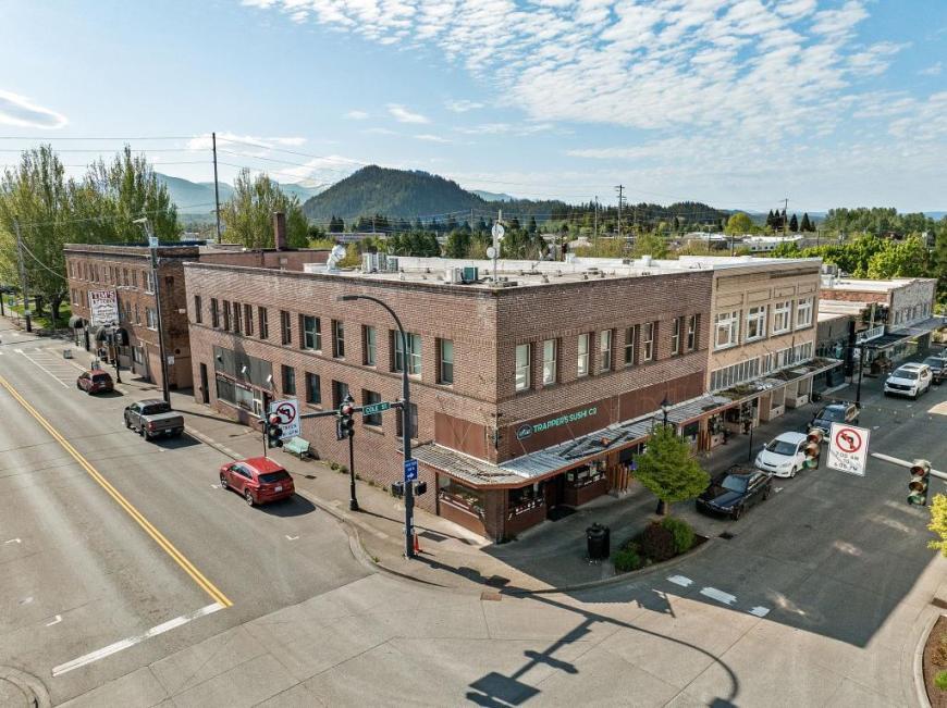 1156 Griffin Ave in Enumclaw, WA - Building Photo