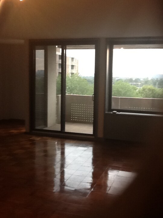 430 M St SW in Washington, DC - Building Photo