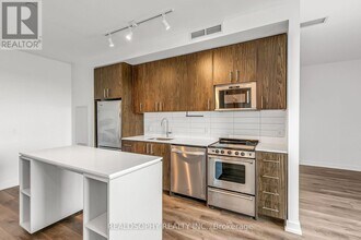 115 Larchmount Ave in Toronto, ON - Building Photo - Building Photo