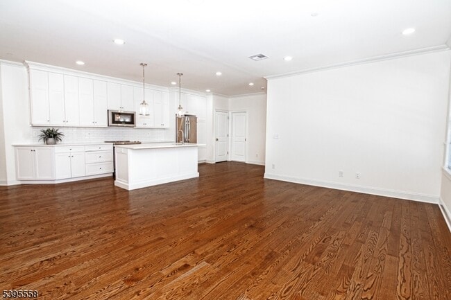 29 Euclid Ave in Summit, NJ - Building Photo - Building Photo