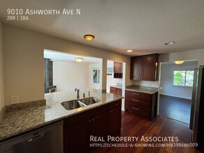 9010 Ashworth Ave N in Seattle, WA - Building Photo - Building Photo