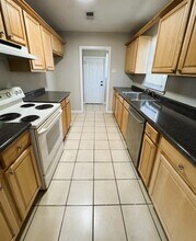 1331 Colonial Rd in Memphis, TN - Building Photo - Building Photo