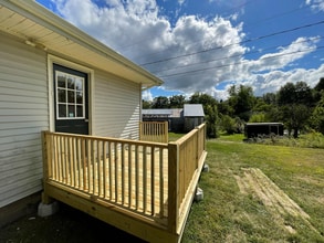 8 Heer Dr in Fulton, NY - Building Photo - Building Photo