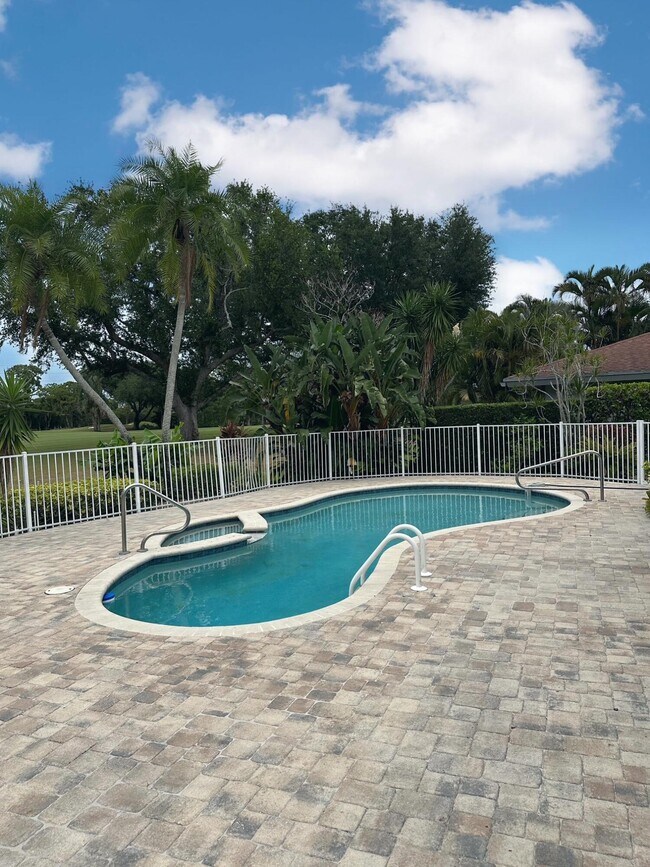 13772 Sand Crane Dr in West Palm Beach, FL - Building Photo - Building Photo