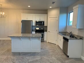 355 W 200 S, Unit #118 in Washington, UT - Building Photo - Building Photo