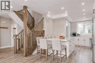 1436 Franklin Blvd in Cambridge, ON - Building Photo - Building Photo