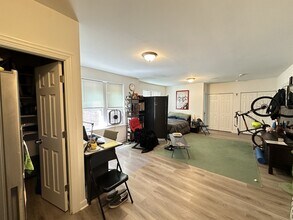 5710 N Winthrop Ave in Chicago, IL - Building Photo - Building Photo