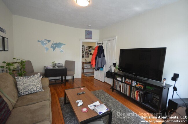 property at 85 Brainerd Rd
