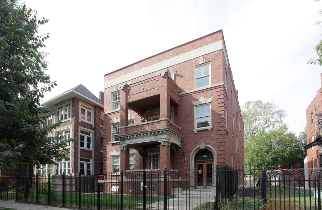 4534 S Ellis Ave in Chicago, IL - Building Photo