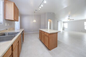 10886 S Arrowhead Spring Dr in Vail, AZ - Building Photo - Building Photo