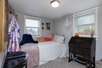 415 SW Black Butte Blvd in Redmond, OR - Building Photo - Building Photo
