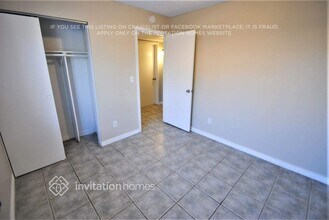 7129 W Merrell St in Phoenix, AZ - Building Photo - Building Photo