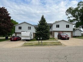 1616-1618 Wolcott St in Janesville, WI - Building Photo