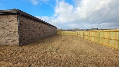 581 Crystal Dr in Prairie Grove, AR - Building Photo - Building Photo