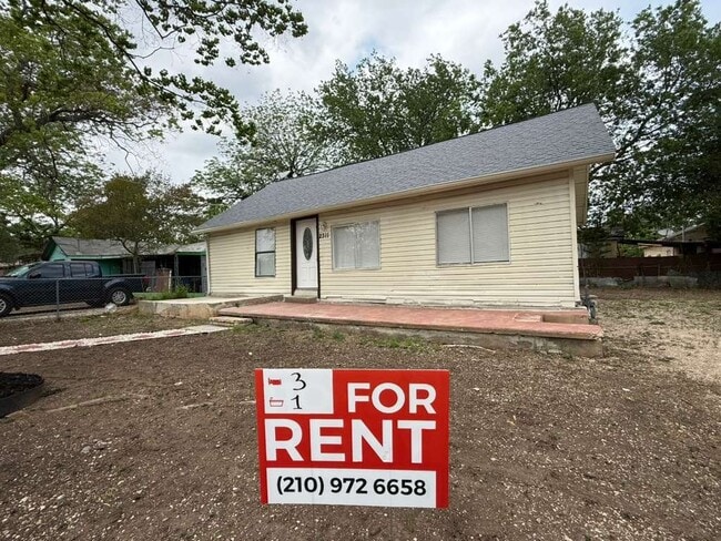 2311 Potosi St in San Antonio, TX - Building Photo - Building Photo