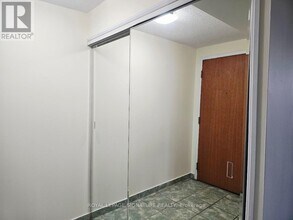 41 Markbrook Ln in Toronto, ON - Building Photo - Building Photo