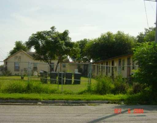 920 N Alameda St in Corpus Christi, TX - Building Photo